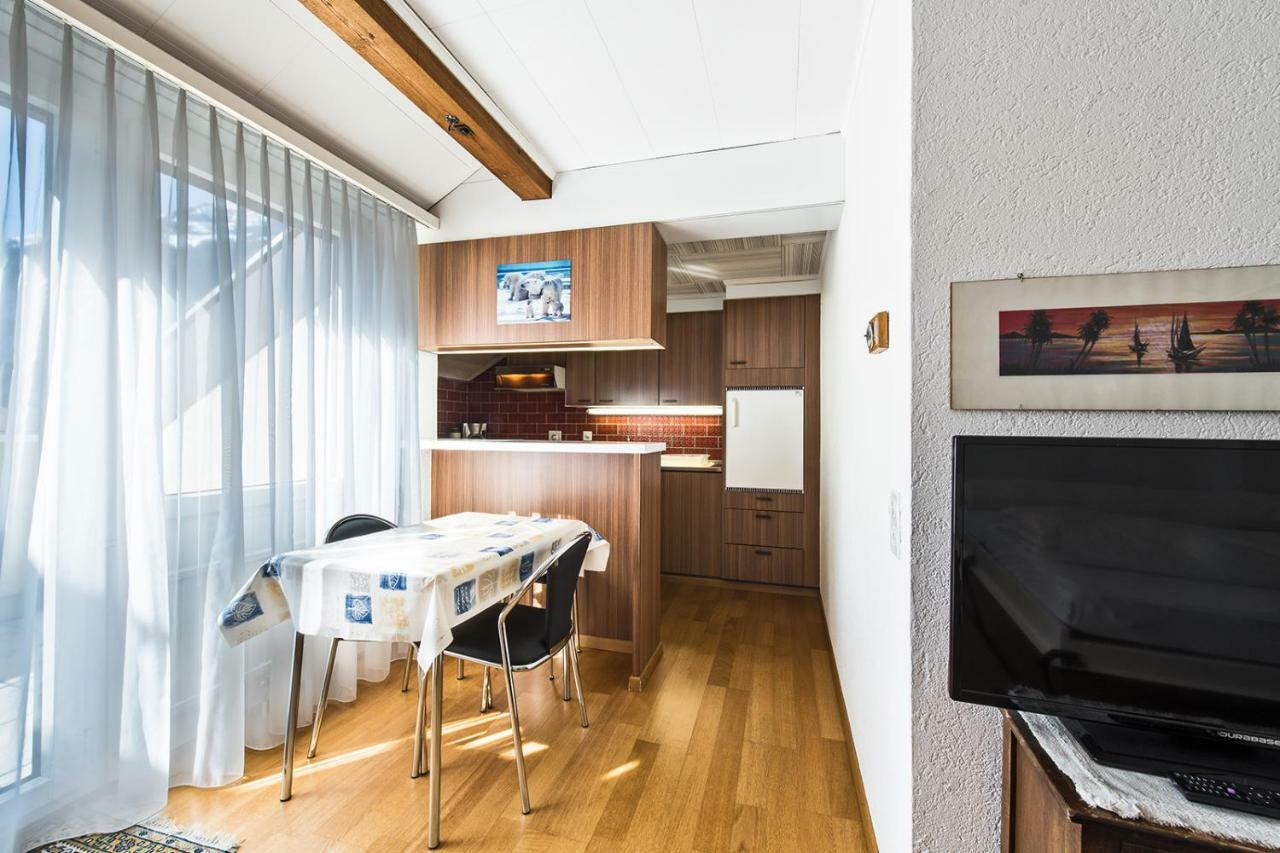 Appartementhaus-Quadern Valens エクステリア 写真