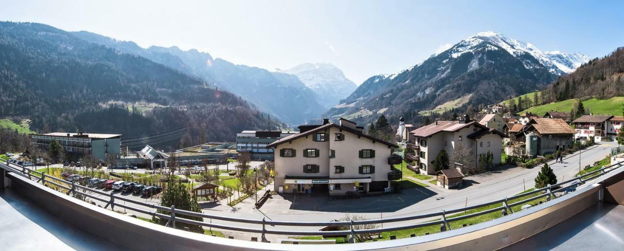 Appartementhaus-Quadern Valens エクステリア 写真